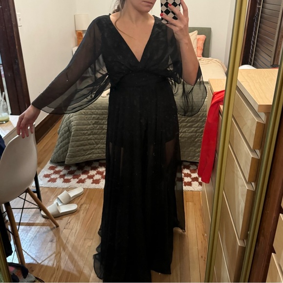 Unique Romper Gown Lotus Threads - Picture 3 of 9